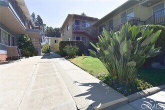 Building Photo - 1570 N Verdugo Rd
