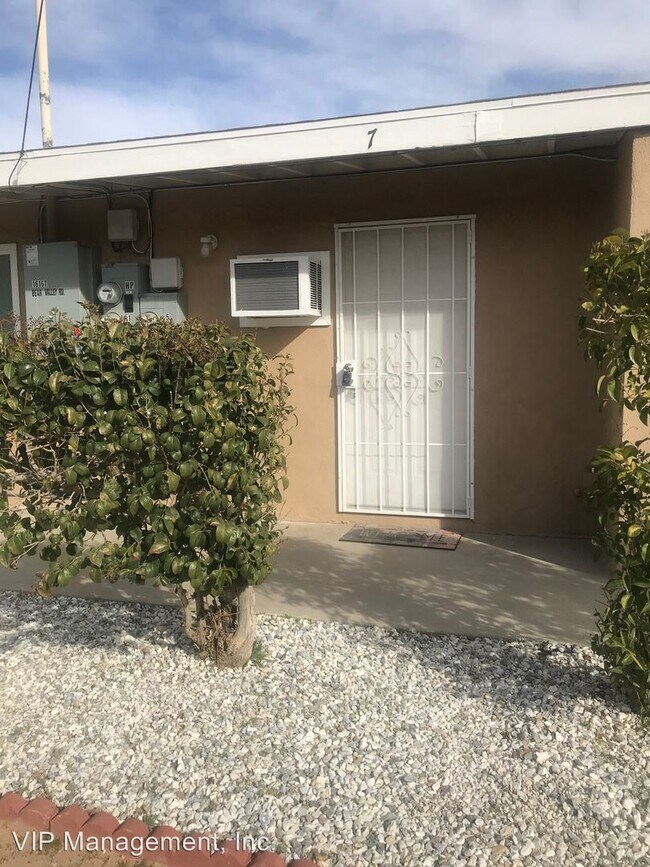 Foto del edificio - 16167 Bear Valley Rd