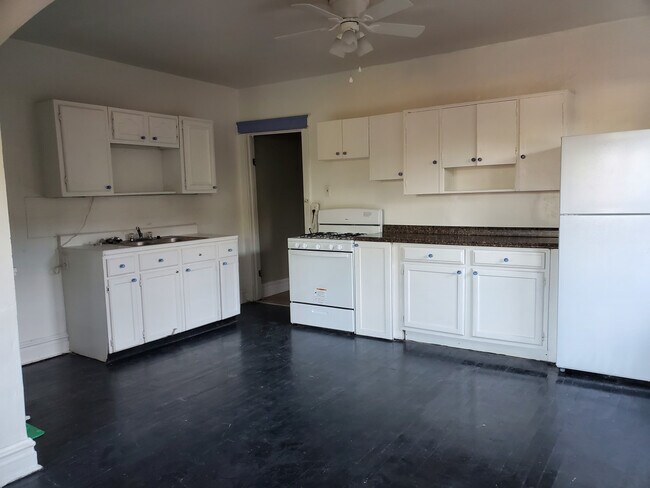 Building Photo - Minnesota 4400-4402