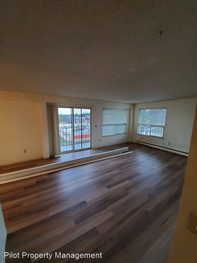 Building Photo - 2116 N 112th St