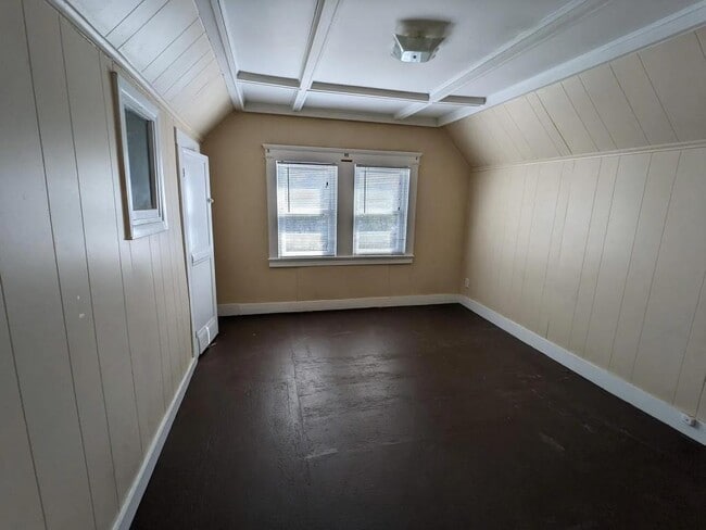 Building Photo - 71 Franklin St