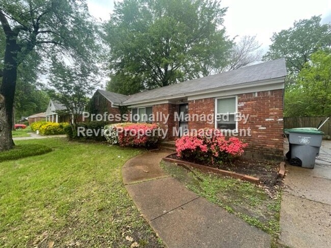 Foto del edificio - 3 bed/ 2 bath Home For Rent