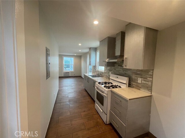 Foto del edificio - 1413 E 53rd St