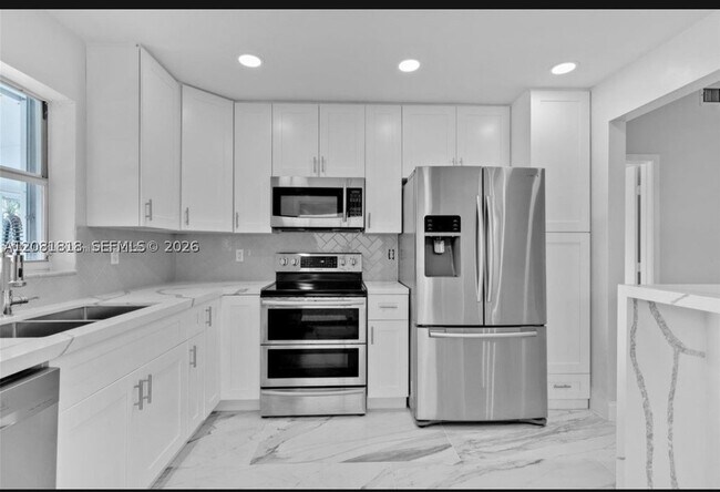 Foto del edificio - 710 SE 22nd Ln