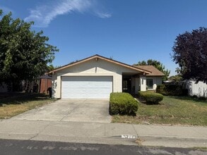 Building Photo - 2766 Applewood Dr