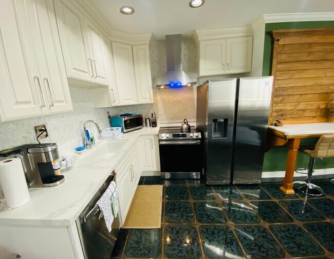 Foto del edificio - 2525 E 19th St