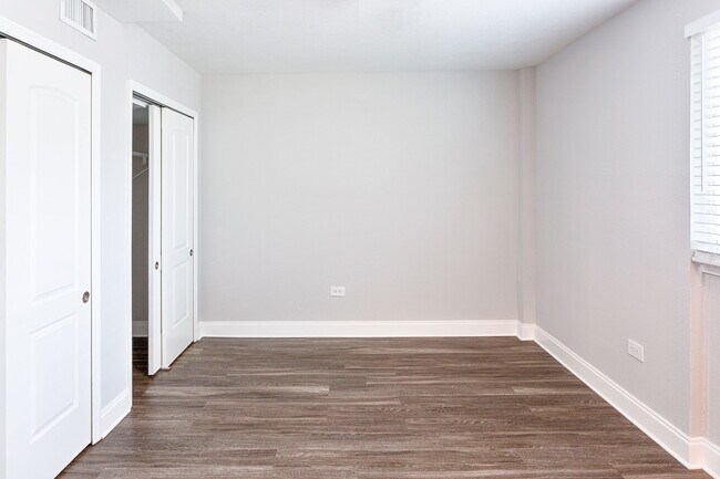 Dormitorio - Carlyle Flats