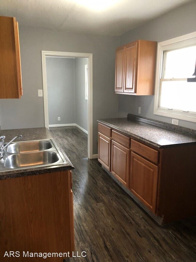 3 br, 1 bath House 6042 Hancock Avenue House for Rent in Berkeley, MO