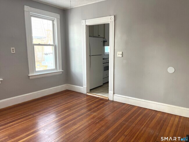 Building Photo - 78 Svea Ave