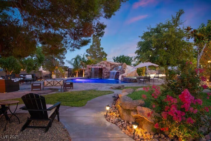 Foto principal - 8465 W Wigwam Ave