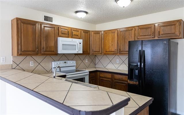 Foto del edificio - 824 Middle Cove Dr