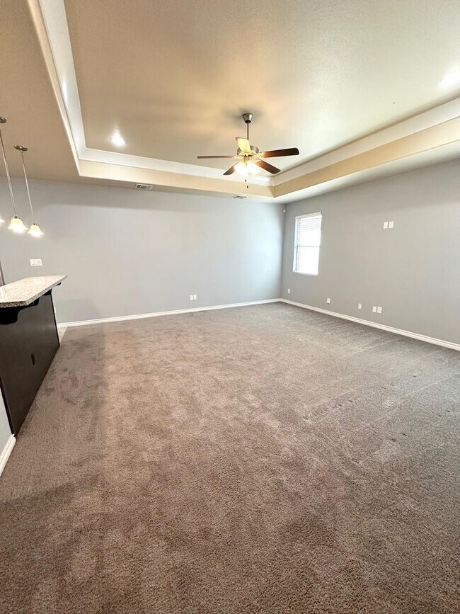 Foto del edificio - 3 Bed 2 Bath Ready to Rent ASAP! Granite/ Large Master Bedroom!