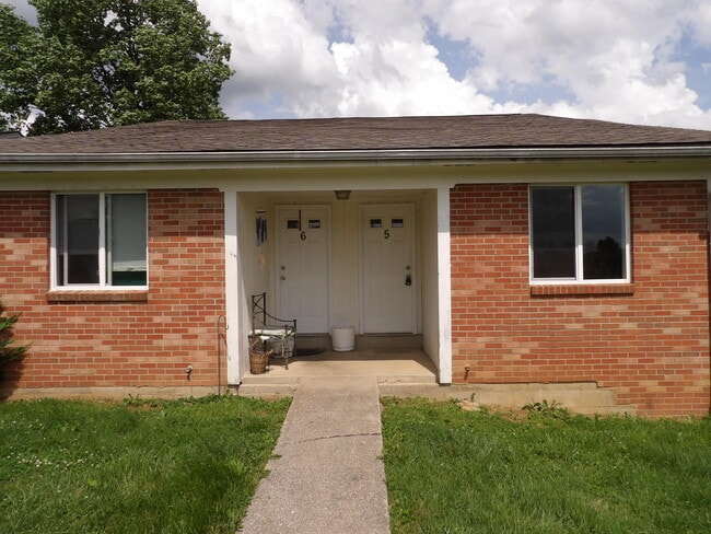 Building Photo - 75 Ashwood Ct