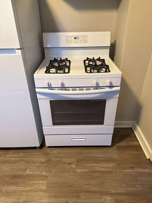 Building Photo - 1207 E Columbus Dr