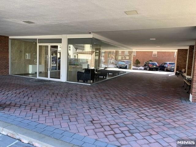 Photo - 275 Hoym St Apartment