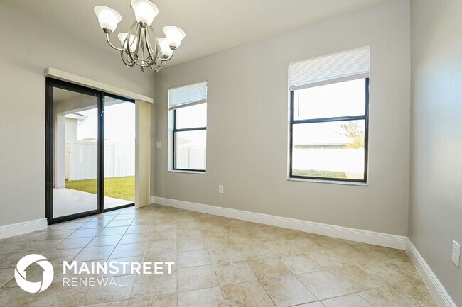 Foto del edificio - 10255 Newminster Loop