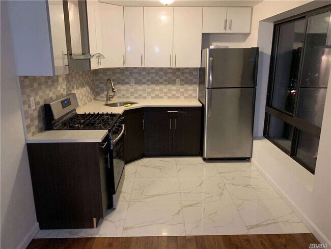 Foto del edificio - 144-89-144-38 38th Ave