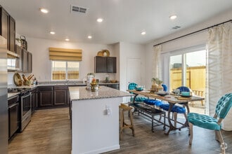 4BR, 2.5BA - 1,811SF - Aspen Vista at Anchor Pointe