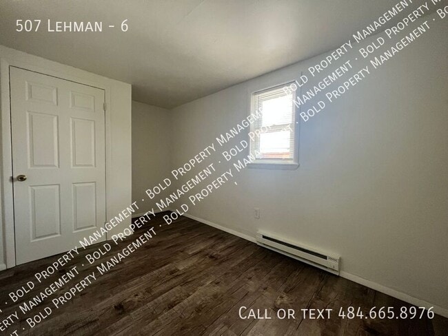 Foto del edificio - 507 Lehman-6
