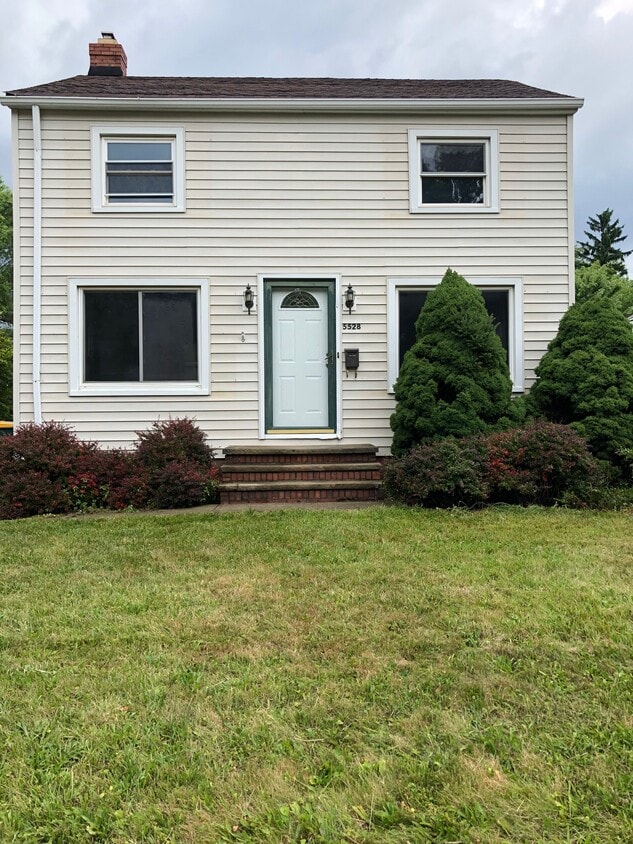 3/1 960 sq ft. Maple Hts. - 5528 Dalewood Ave
