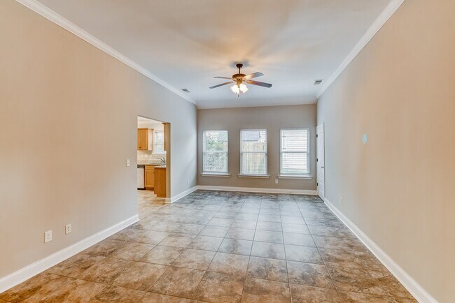 Building Photo - 169 Stonebriar Dr