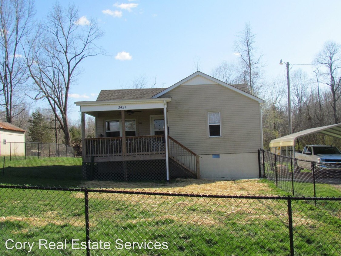 3427 Lake Rd, Woodlawn, TN 37191 House for Rent in Woodlawn, TN