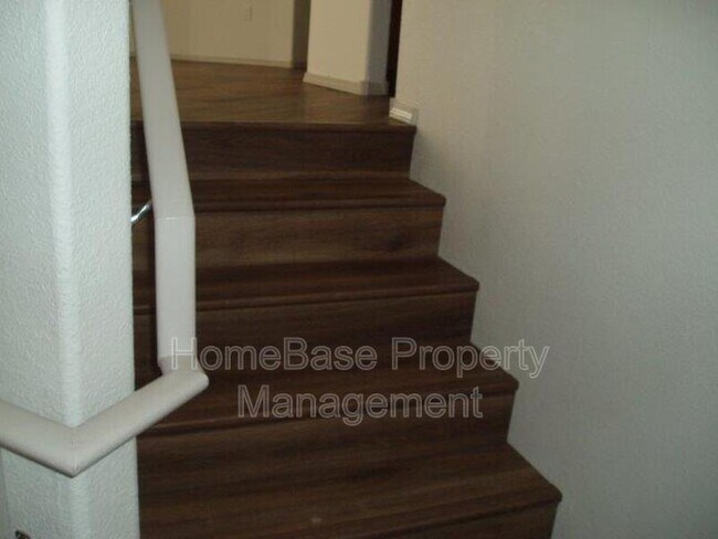 Foto del edificio - 601 Menaul Boulevard Northeast