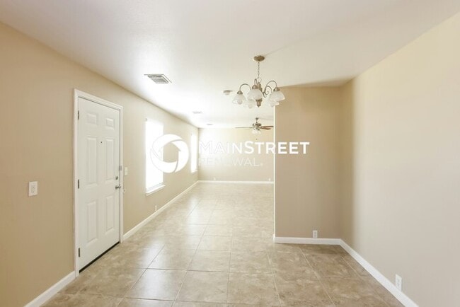 Building Photo - 4 Bedroom Pet-Friendly Home in Schertz, TX with Main Street Renewal