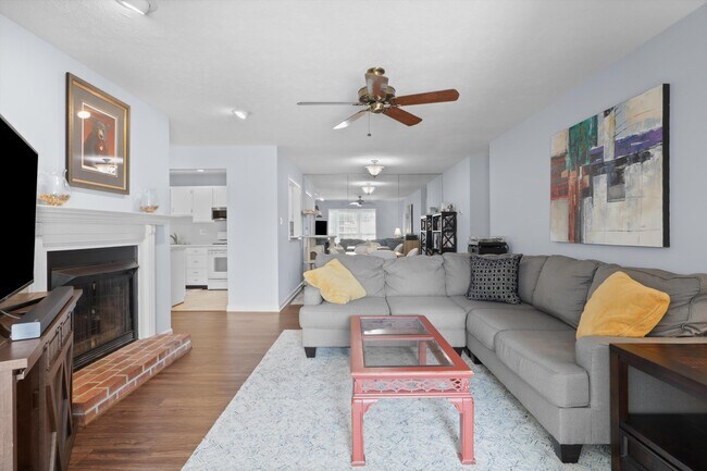 Foto del edificio - 10194 Oakton Terrace Rd