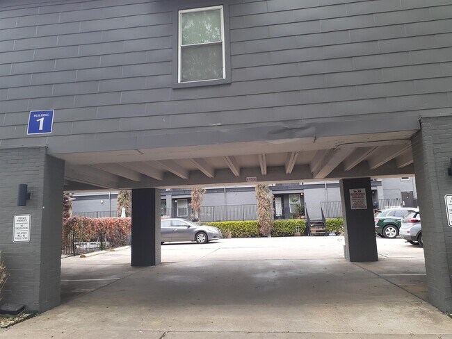 Foto del edificio - 2020 S Congress Ave