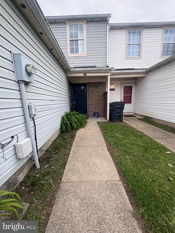Building Photo - 46356 Columbus Dr