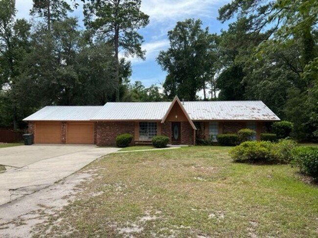 Foto del edificio - Gorgeous Home in the Heart Hinesville