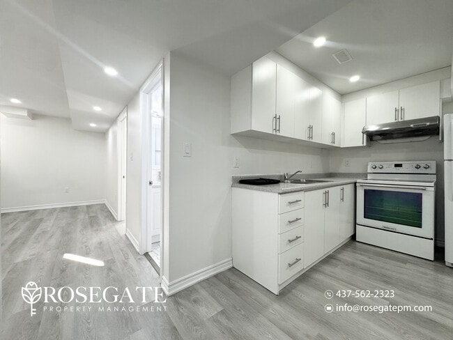 Building Photo - Spacious 1-Bedroom Basement Apartment with Walk-In Closet & In-Unit Laundry – Brampton