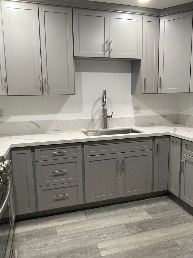 Foto del edificio - 244 N Locust St