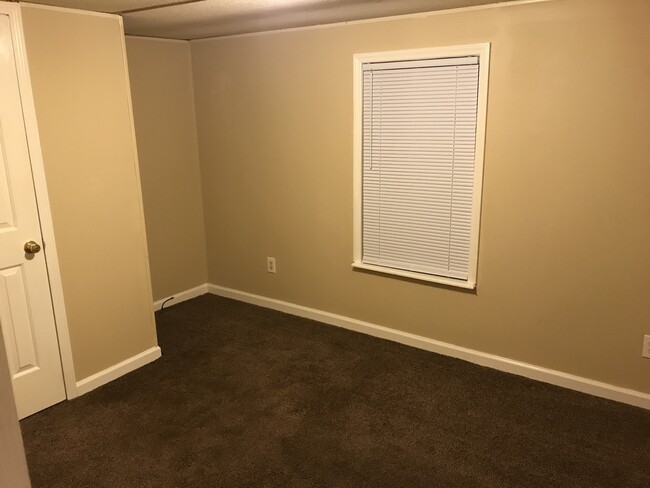 Bedroom - 4908 Ridgecrest Rd