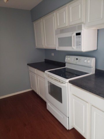 Building Photo - 1440 Stonebridge Cir