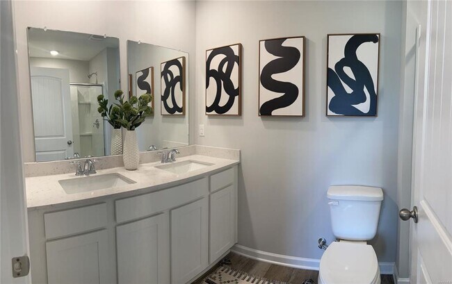 Foto del edificio - 6006 Singleton St