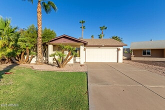 Building Photo - 2361 E Riviera Dr