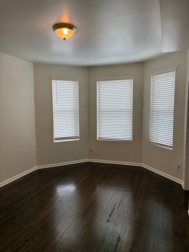 Foto del edificio - 1235 S Kolin Ave