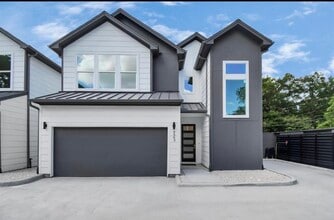 Building Photo - 6555 Sealey St