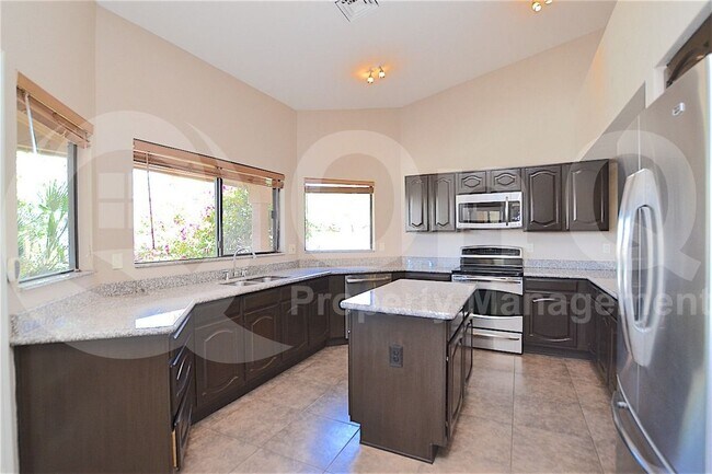 Building Photo - 510 S Lagoon Dr