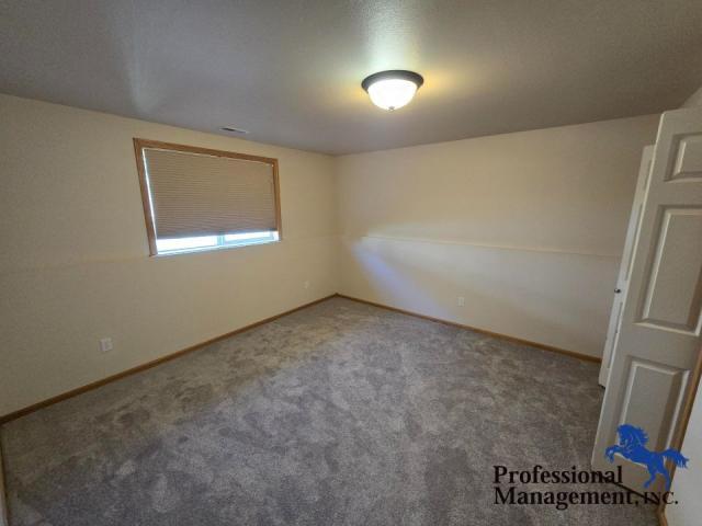 Foto del edificio - 3 bedroom in Billings MT 59102