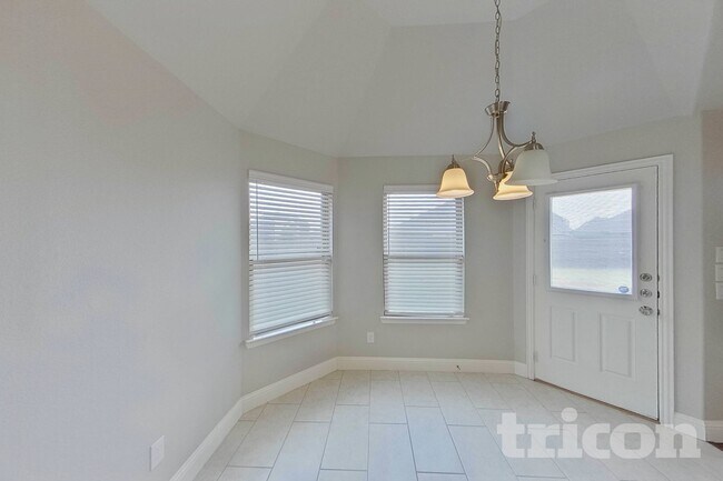 Foto del edificio - 536 Longhorn Ln