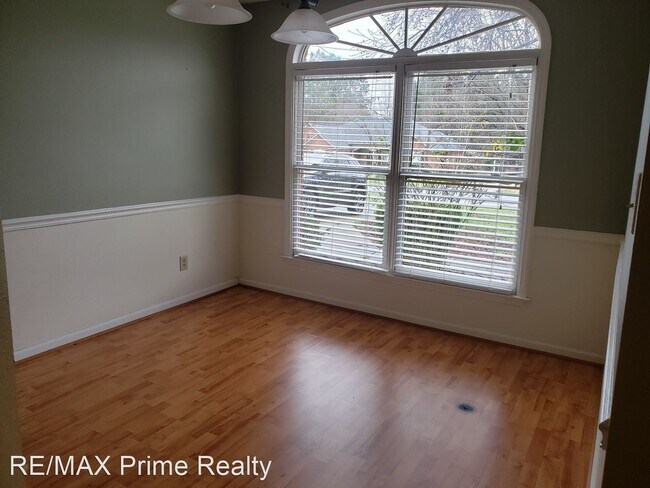 Building Photo - 3 br, 2 bath House - 742 LEE RD 553 742 Le...