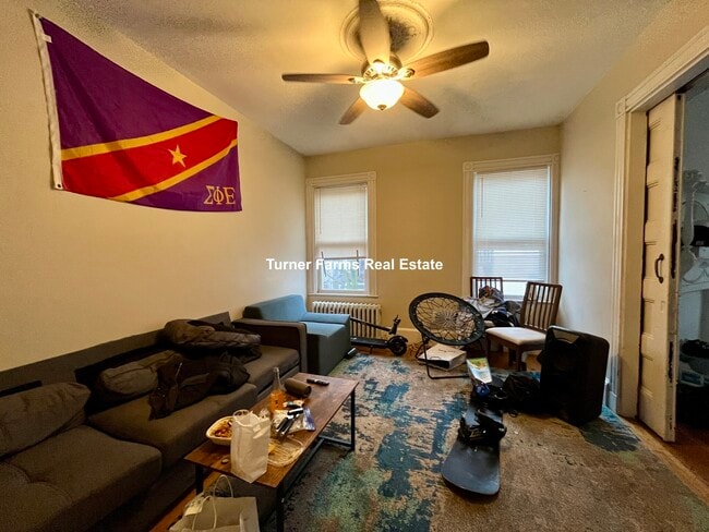 Building Photo - 124 Calumet St