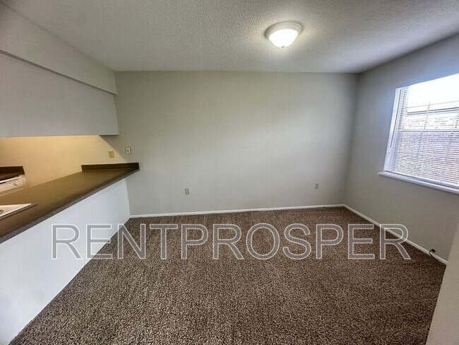 Photo - 5317 Curry Ford Rd Apartment