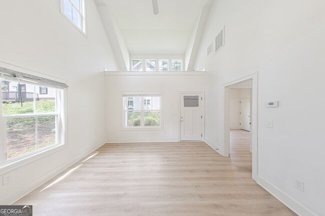 Building Photo - 2400 Lowe St NW