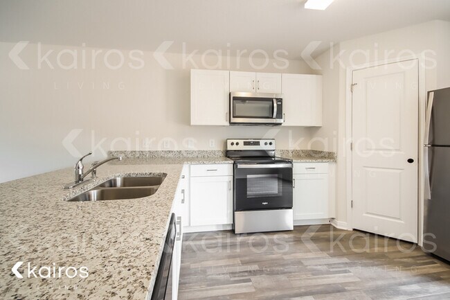 Building Photo - 15569 Briar Forest Dr.