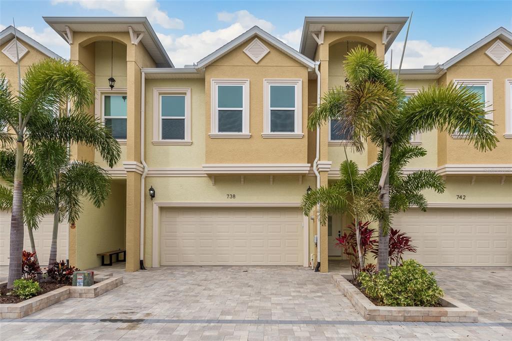 Foto principal - 738 Grand Cypress Ln