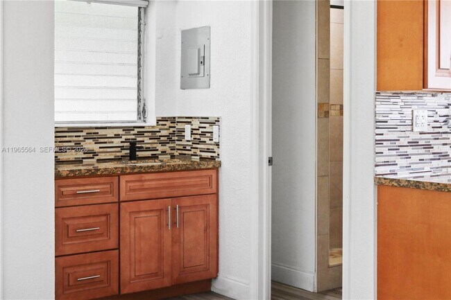 Foto del edificio - 1501 N 58th Ave